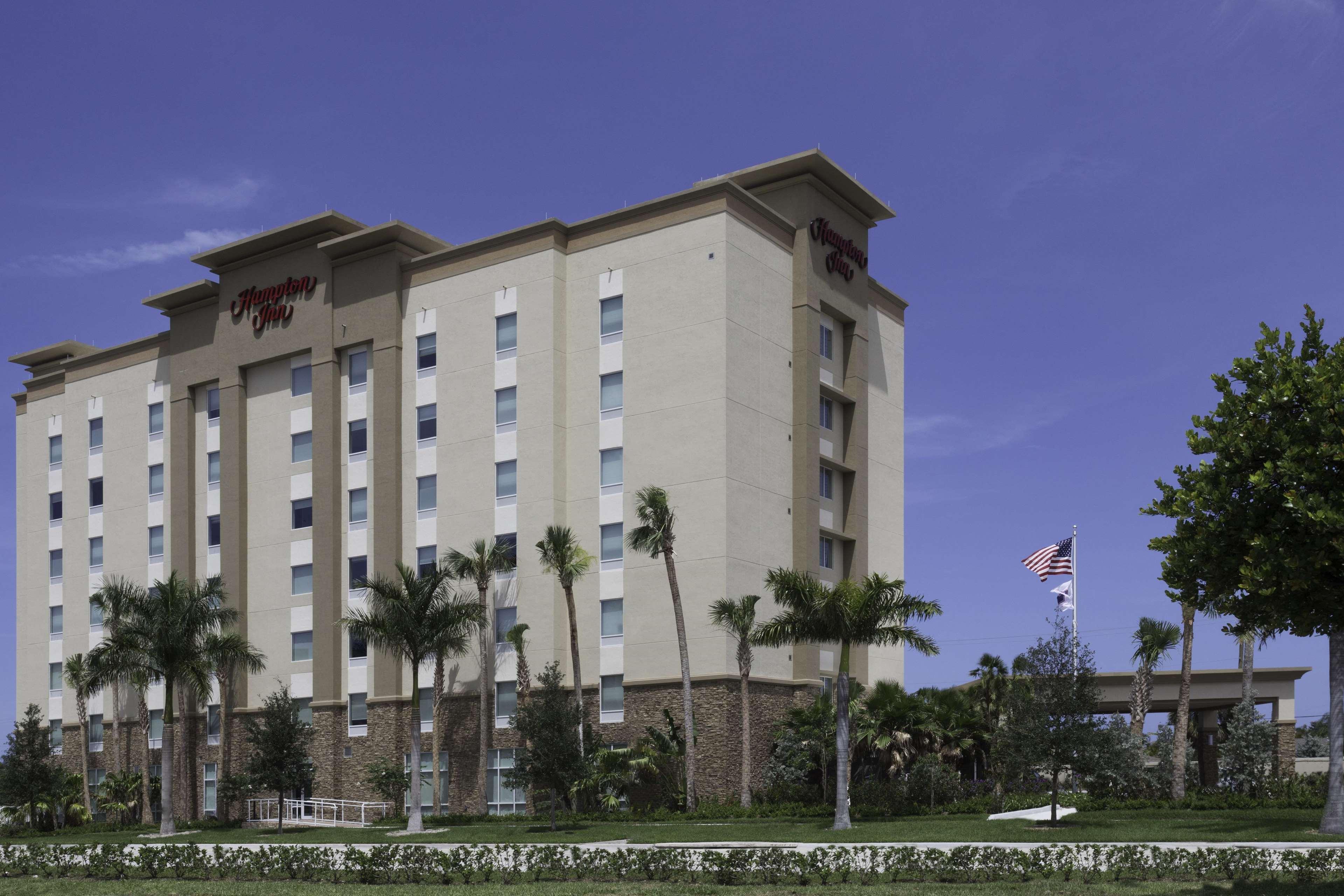 Hampton Inn Fort Lauderdale פומפנו ביץ' מראה חיצוני תמונה