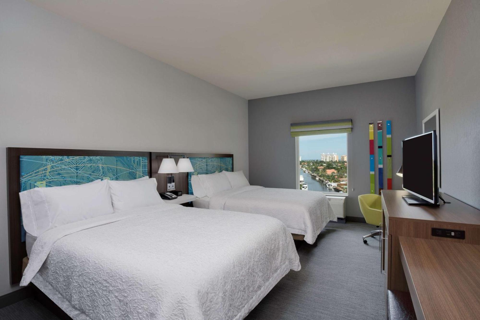 Hampton Inn Fort Lauderdale פומפנו ביץ' מראה חיצוני תמונה